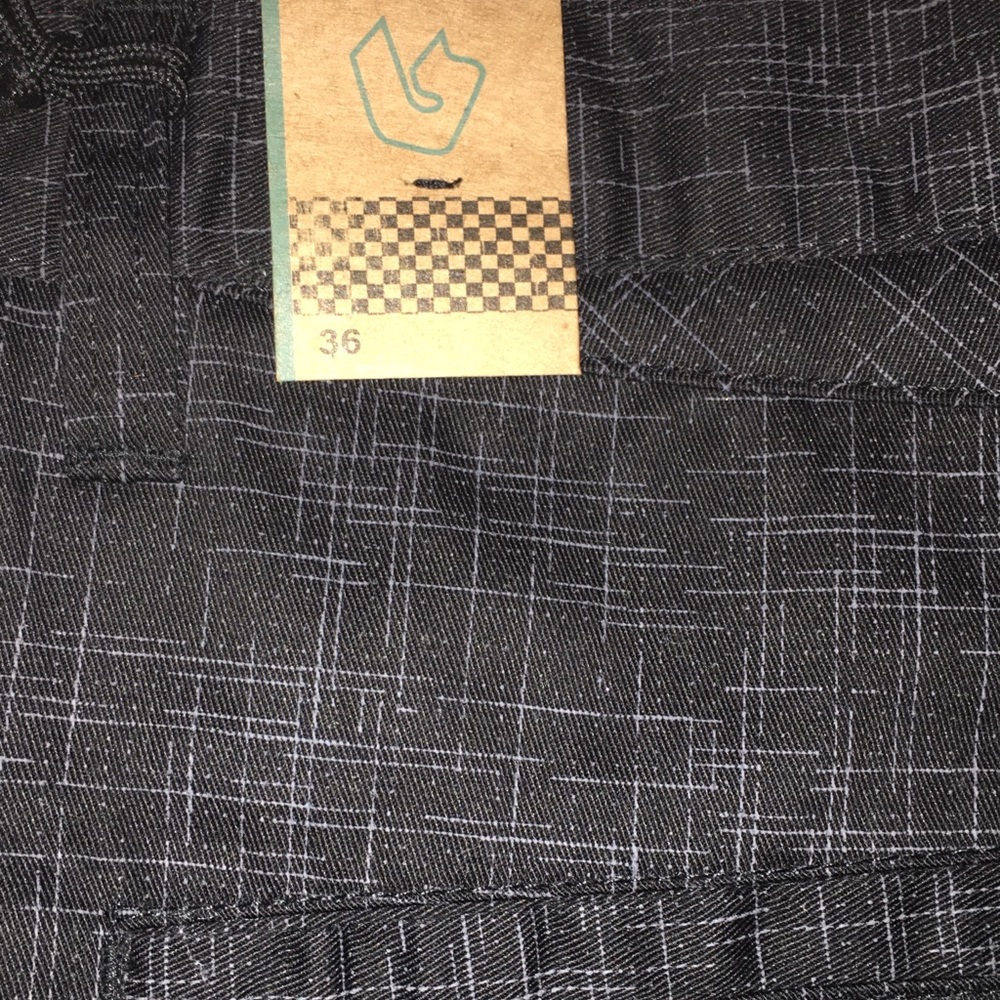 NEW Men’s Short Size 36